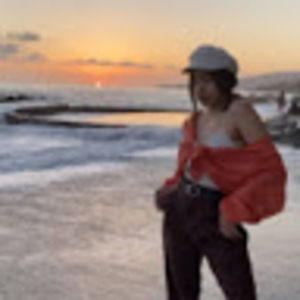 Meet your Posher, Denise